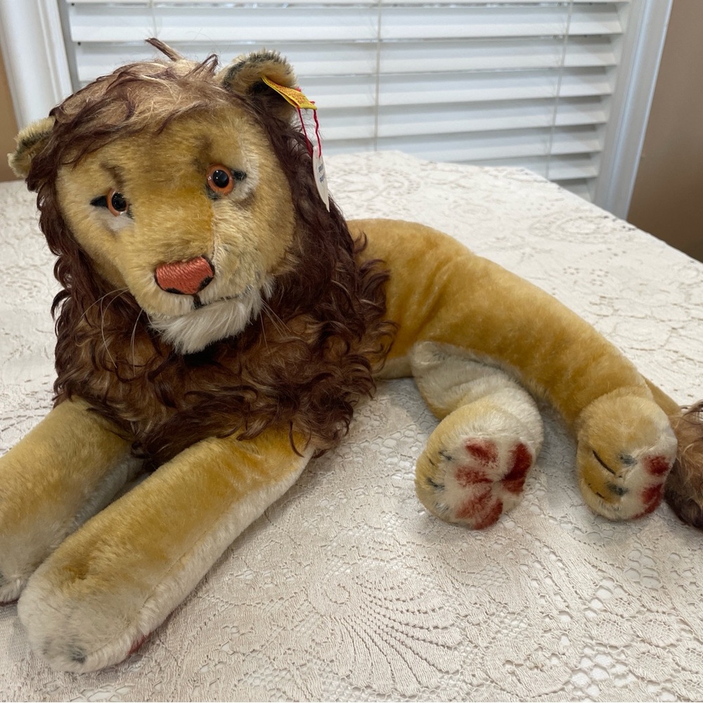 Steiff “Leo” Lion Replica 1955 – Genuine Mohair, Made in West Germany (14”) 🦁